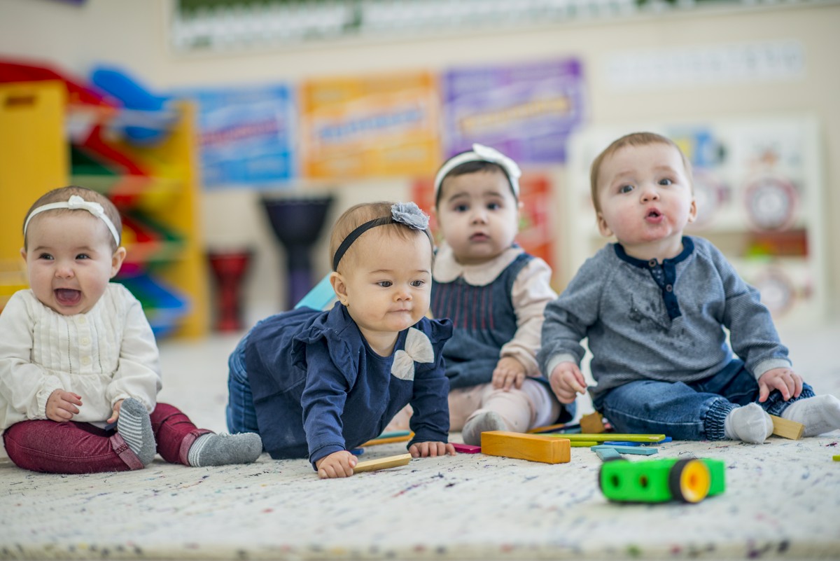 dzieci w żłobku